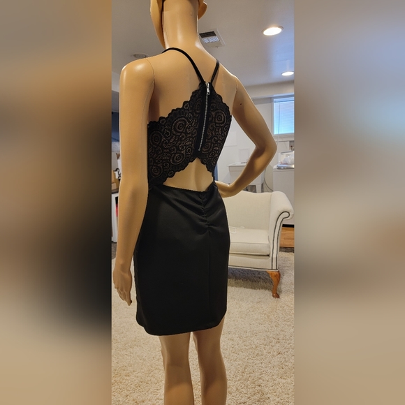 Little Black Dress - Picture 3 of 4